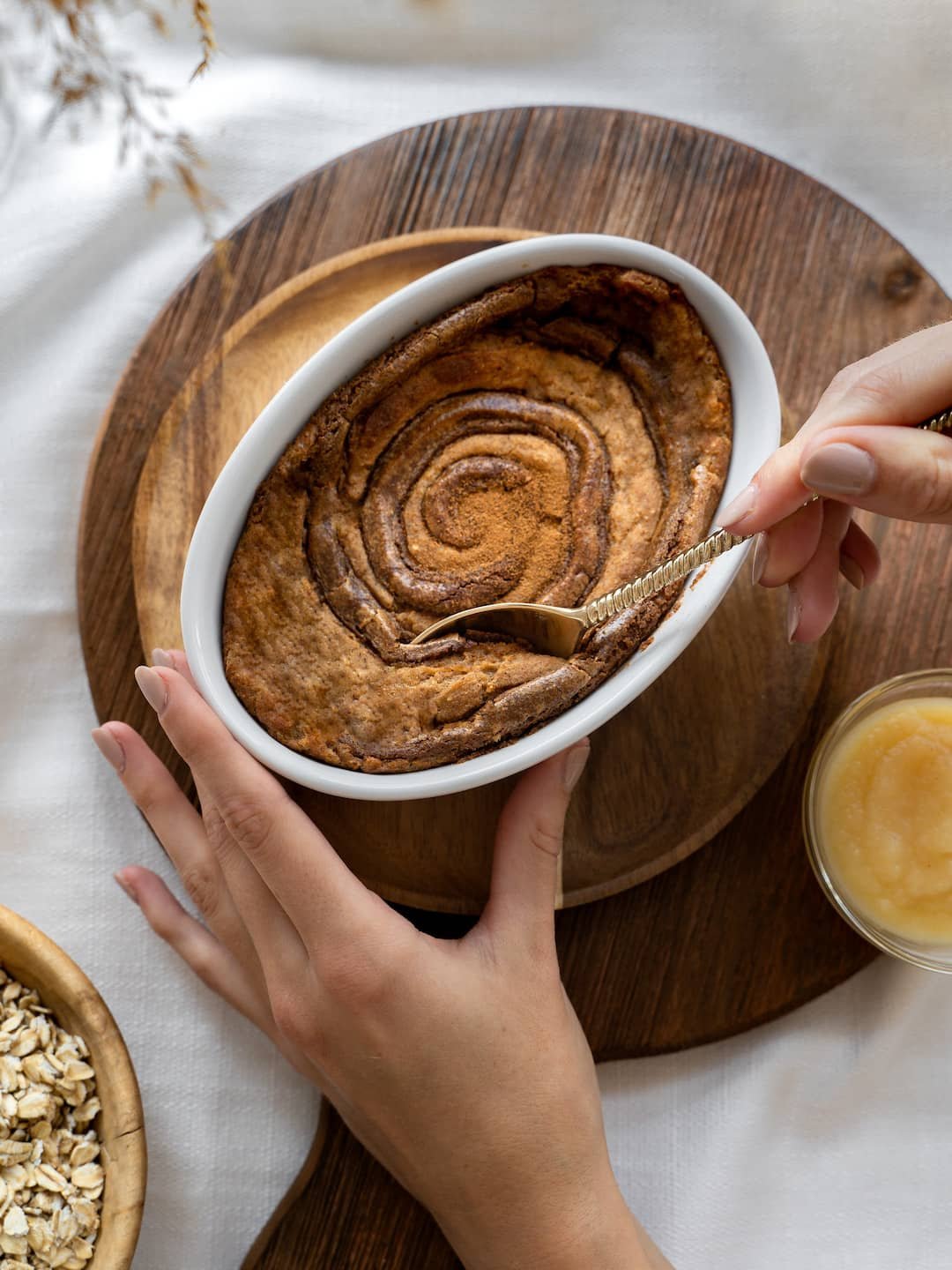 Gruau cuit au four à la saveur de brioche à la cannelle