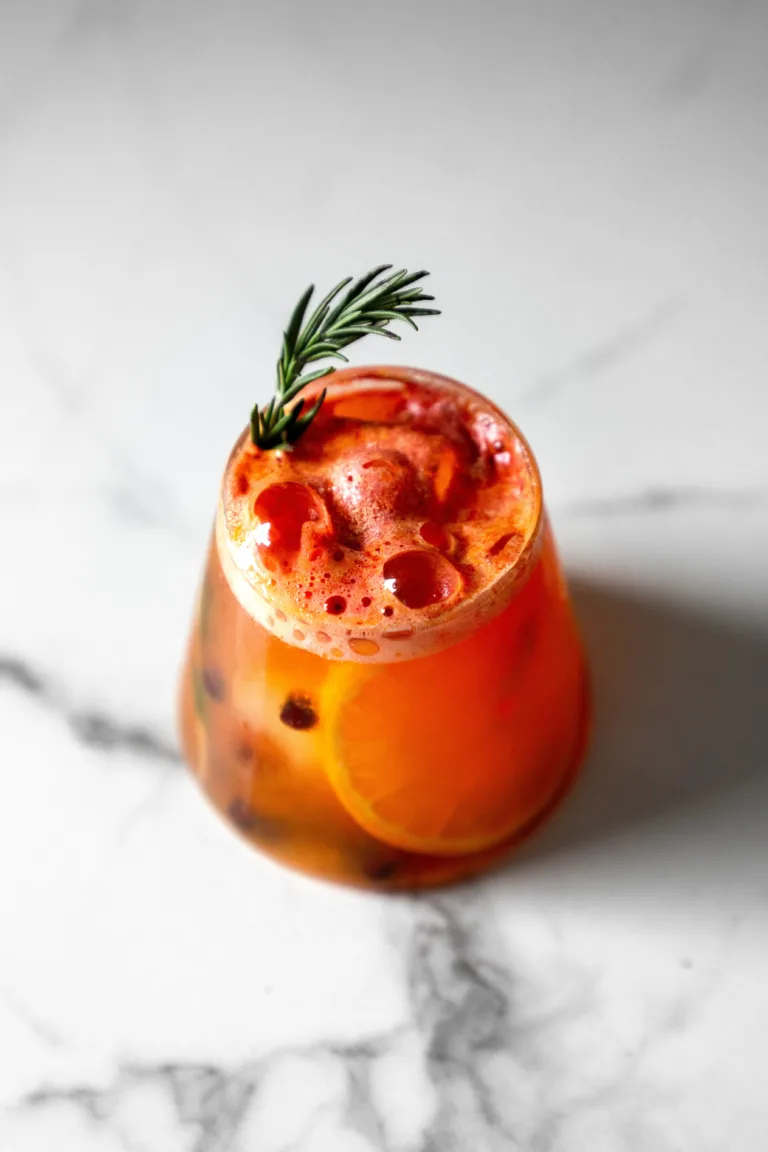 Mocktail pétillant énergisant des Fêtes grenade et orange